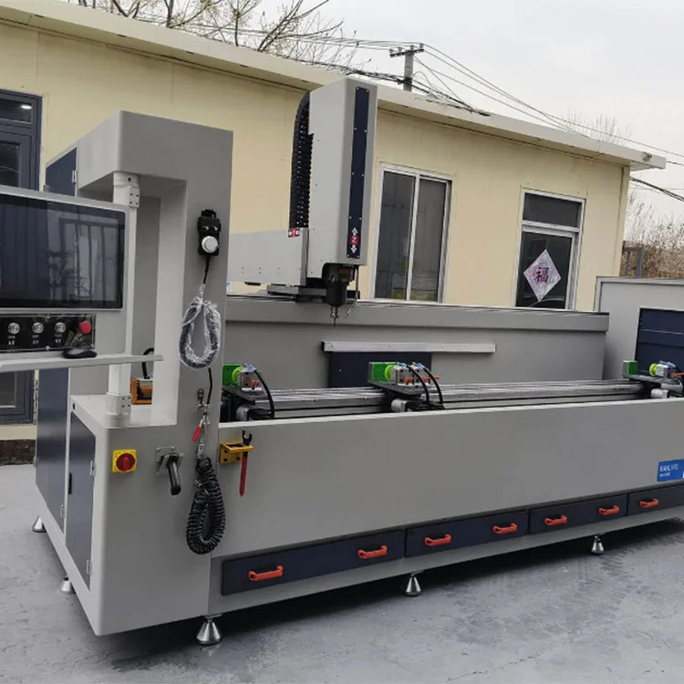 1500 mm CNC-freesmachine voor industrieel aluminium