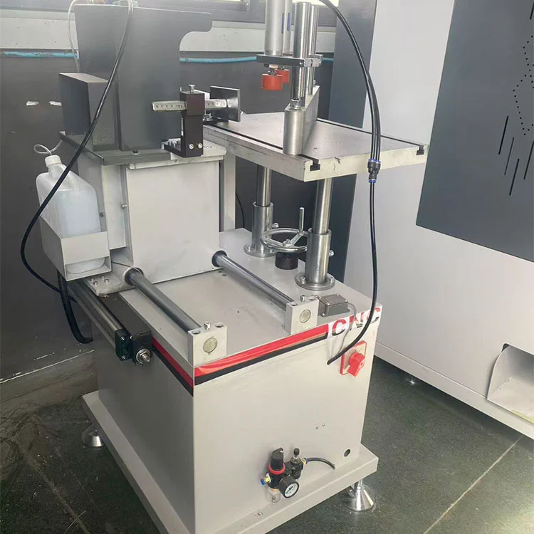3+1-assige CNC-freesmachine van aluminium voor thermische onderbreking van raamstijlen