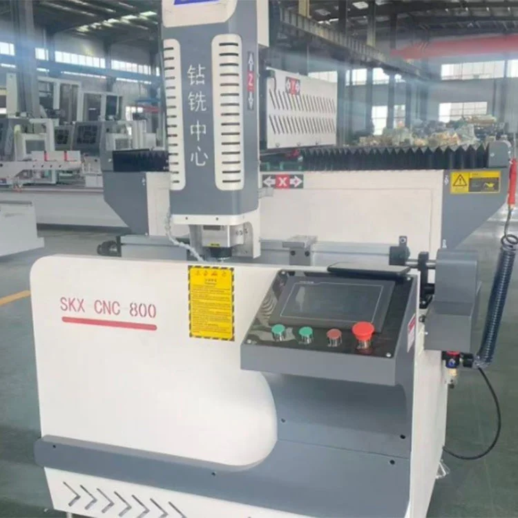 800 mm CNC-bewerkingscentrum voor industriële aluminium profielen