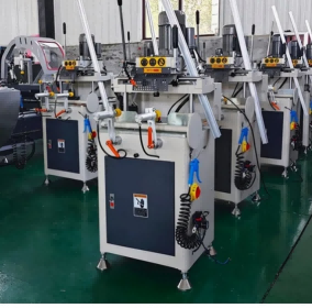 Zeer nauwkeurige PVC UPVC Windows hogesnelheidskopieerrouteermachine