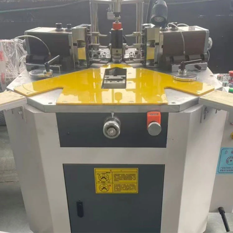 Hydraulische hoekkrimpmachine met enkele kop