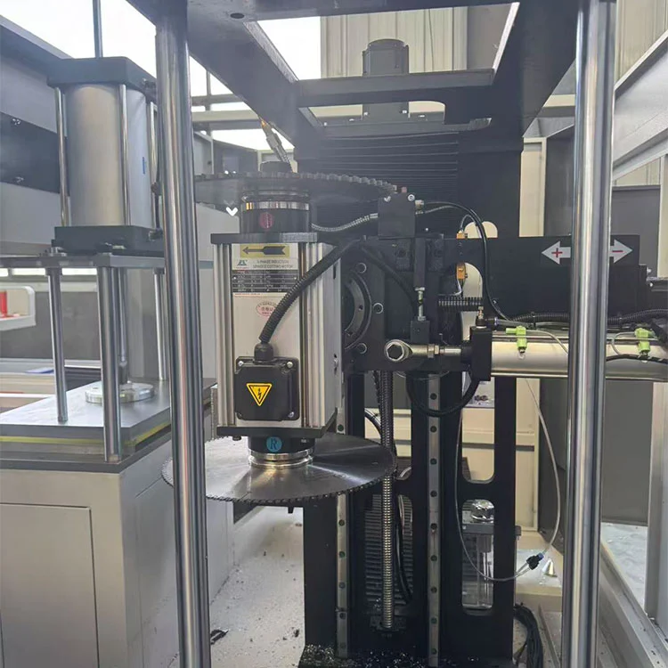 Meerhoekige 3+2 eindfrees voor aluminium kolom met speciale vorm