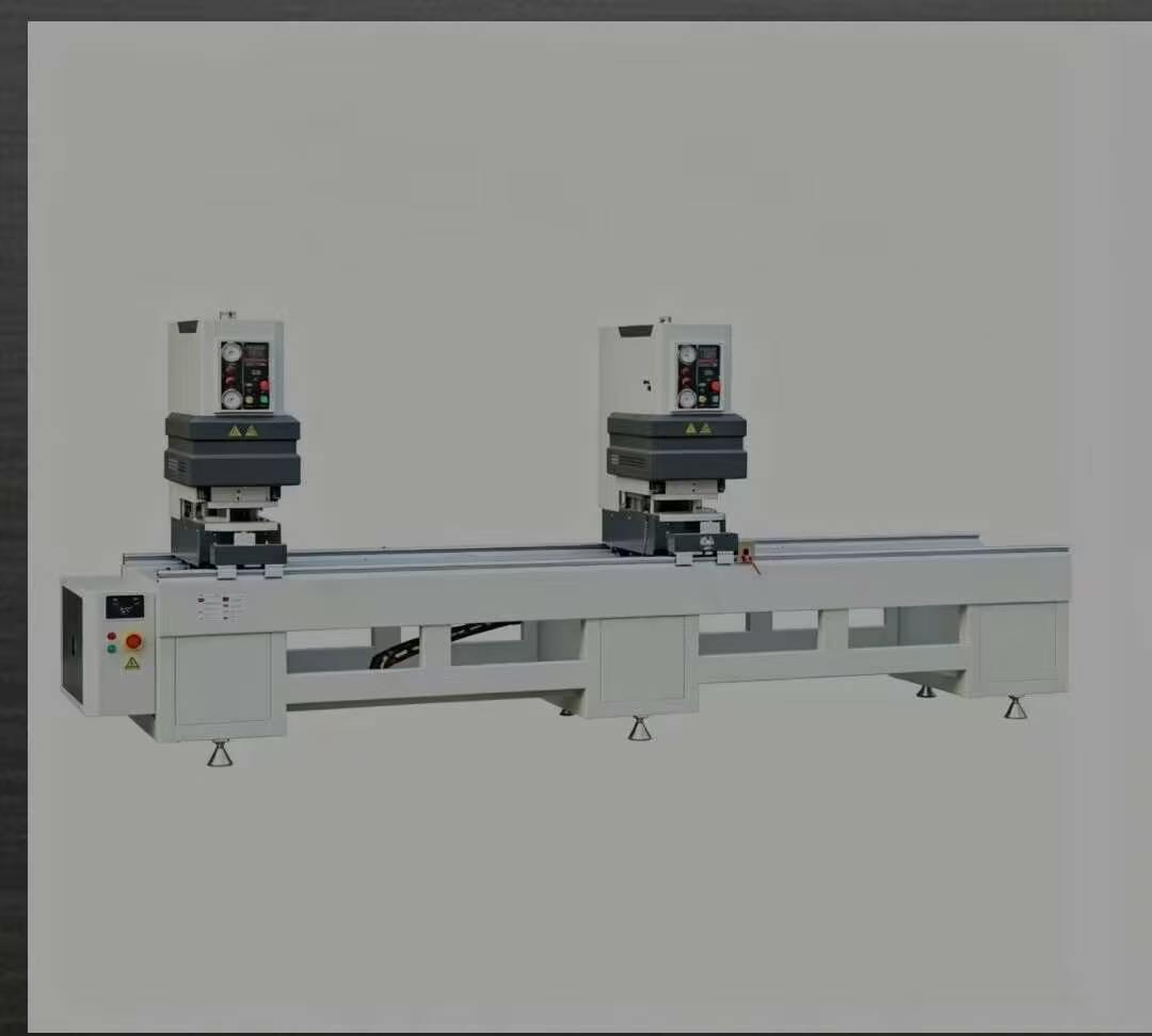 tweekoppige naadloze lasmachine voor PVC-deuren en ramen
